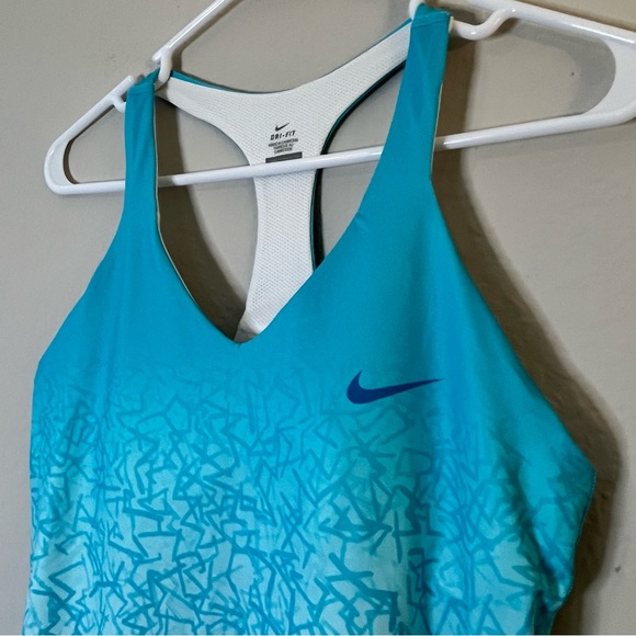 Nike Women’s Advantage Blue Printed Tank Sz M - Picture 2 of 6
